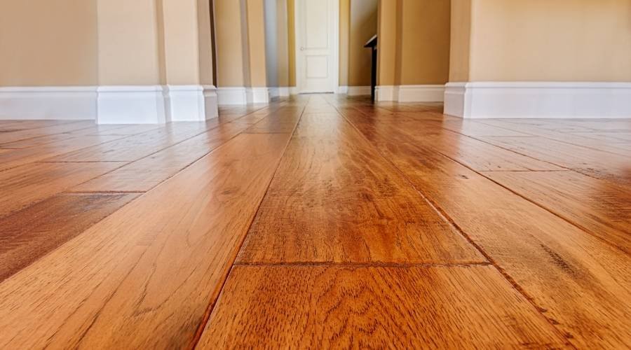 hybrid-flooring-vs-timber